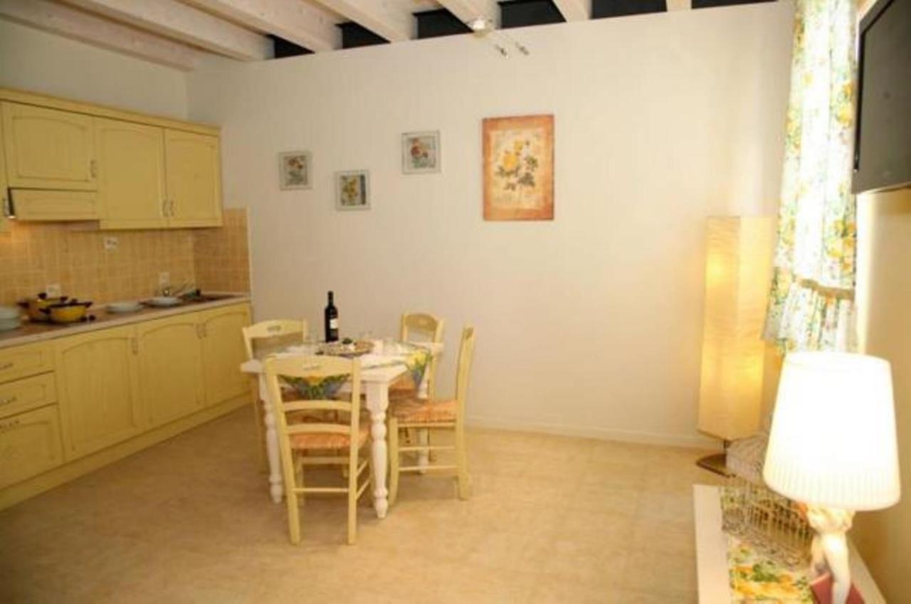 Residence Ca Di Capri Bussolengo Exterior foto